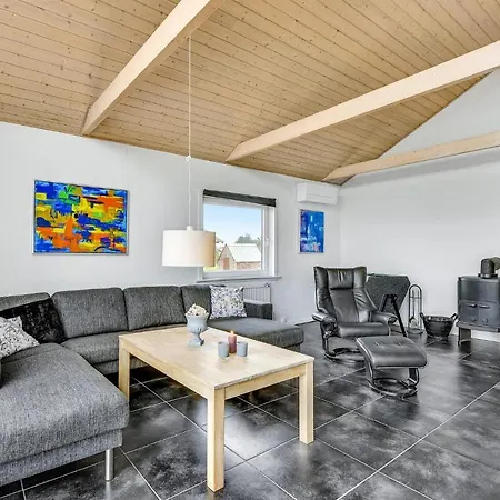 3 Bedroom Amazing In Hvide Sande *