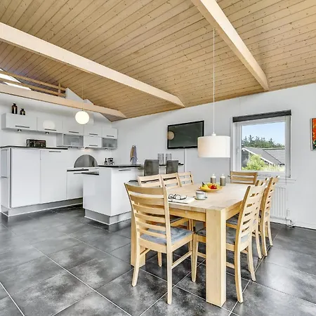 3 Bedroom Amazing In Hvide Sande *