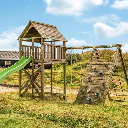 3 Bedroom Amazing In Hvide Sande Prázdninový dům