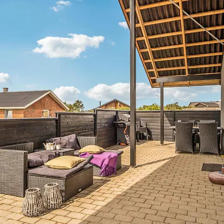 Holiday home 3 Bedroom Amazing In Hvide Sande