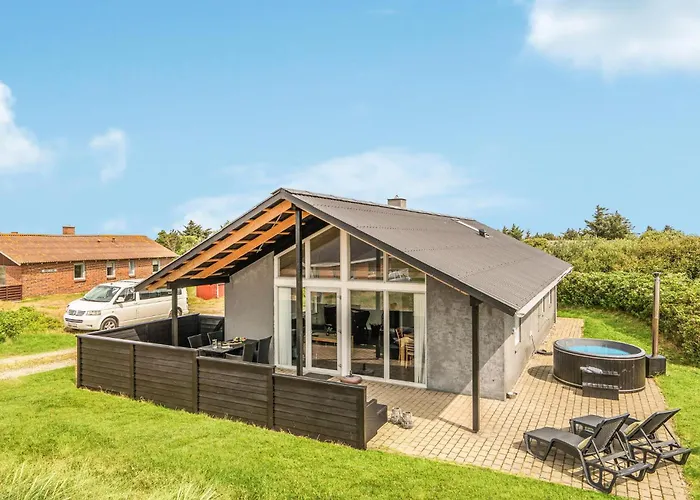 3 Bedroom Amazing In Hvide Sande Havrvig