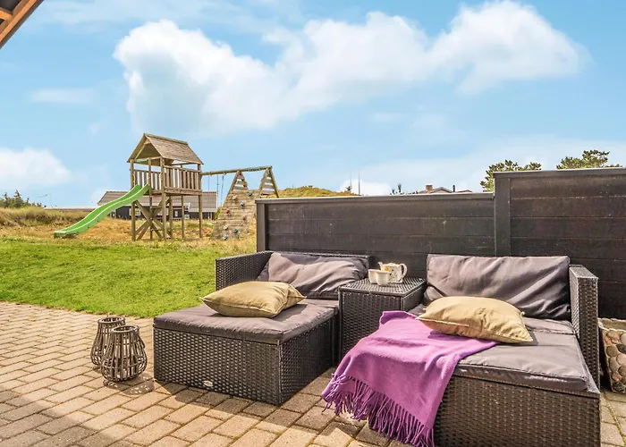 3 Bedroom Amazing In Hvide Sande Prázdninový dům