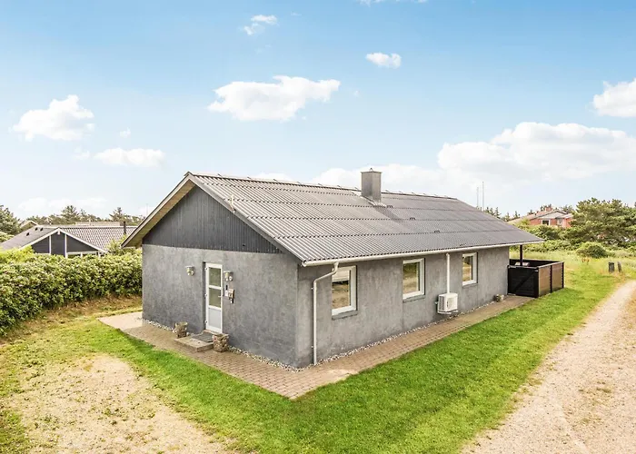 3 Bedroom Amazing In Hvide Sande Casa de Férias Havrvig