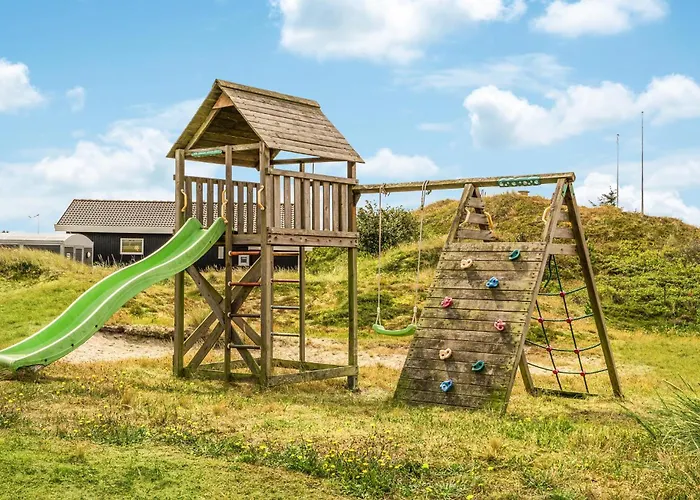 3 Bedroom Amazing In Hvide Sande Prázdninový dům